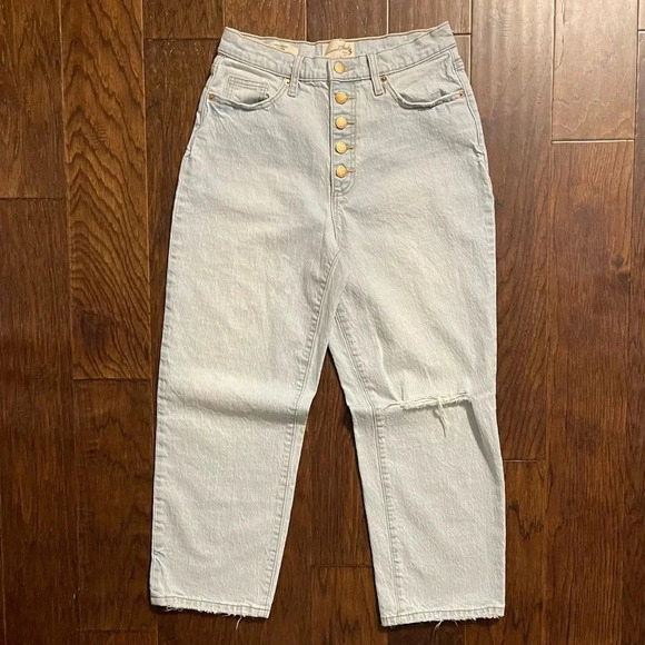 Universal Thread High Rise Light Wash Vintage Straight Jeans - Picture 1 of 10